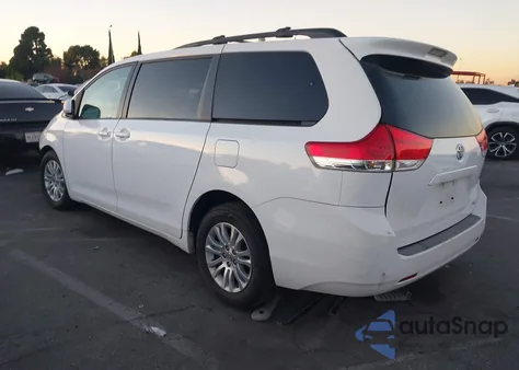 2014 Toyota Sienna Xle V6 8 Passenger from USA, damaged, VIN 5TDYK3DC2ES456704